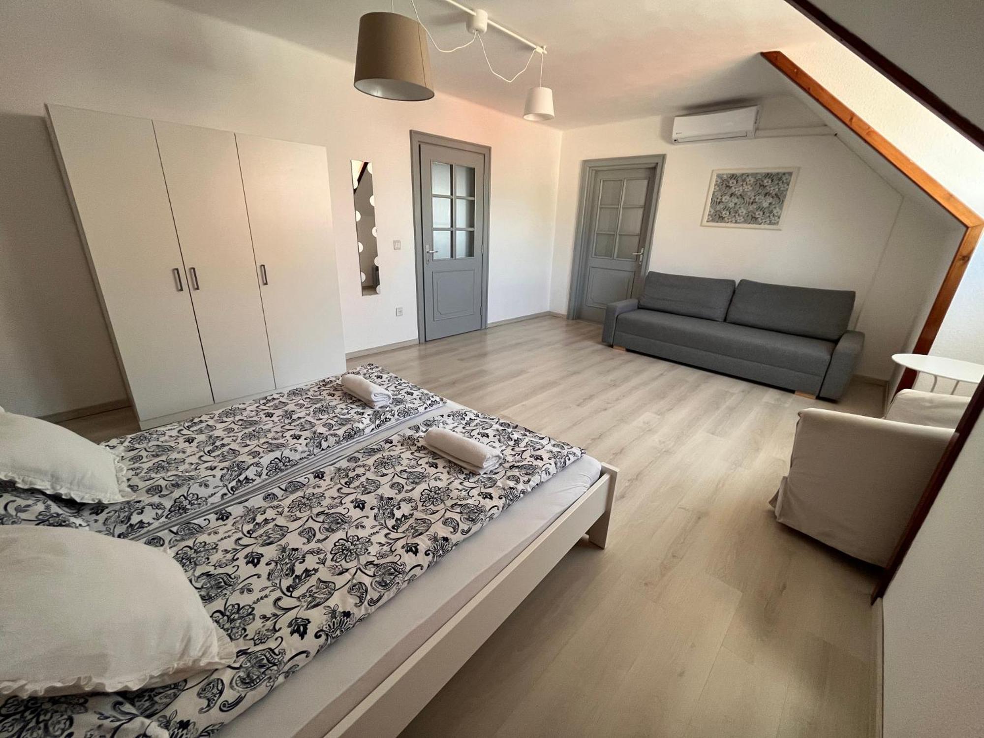 Pacsirta Apartman Grand إغير المظهر الخارجي الصورة